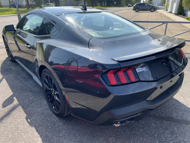 Ford Mustang EcoBoost Premium 2024