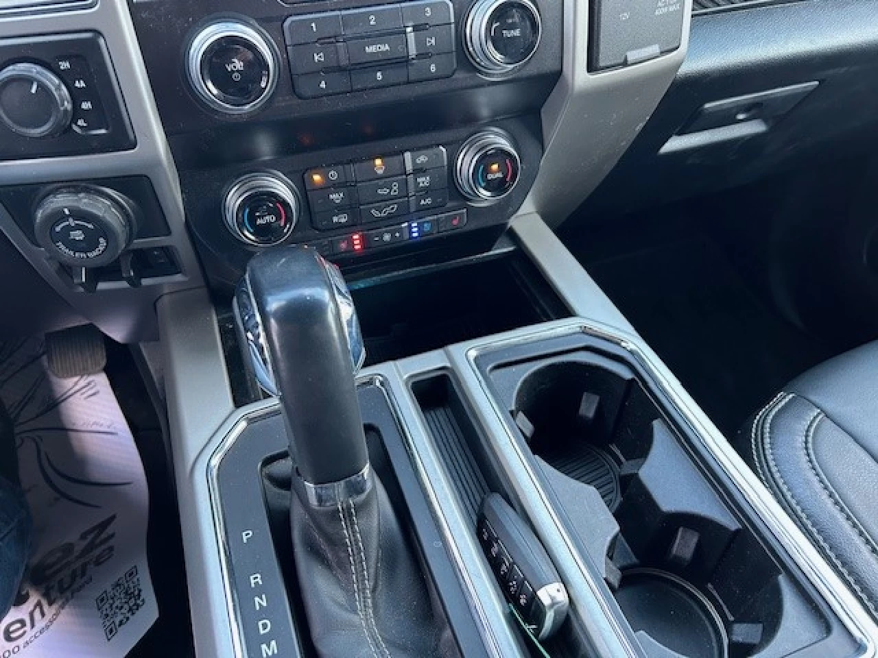2019 Ford F-150 LARIAT Main Image