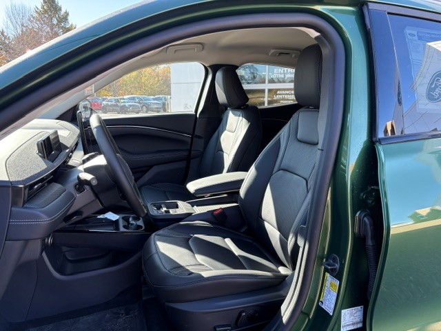 2026 Ford Mustang Mach-E PREMIUM AWD Main Image