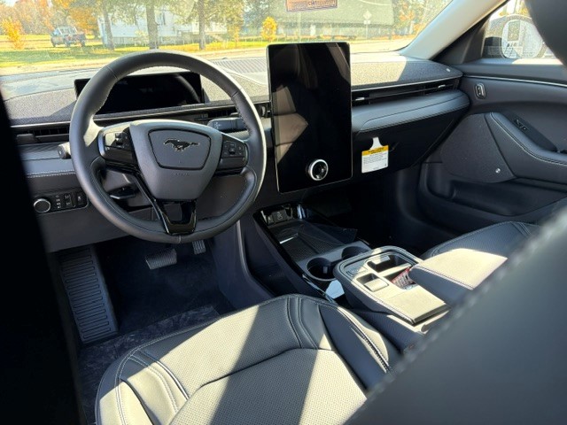 2026 Ford Mustang Mach-E PREMIUM AWD Main Image