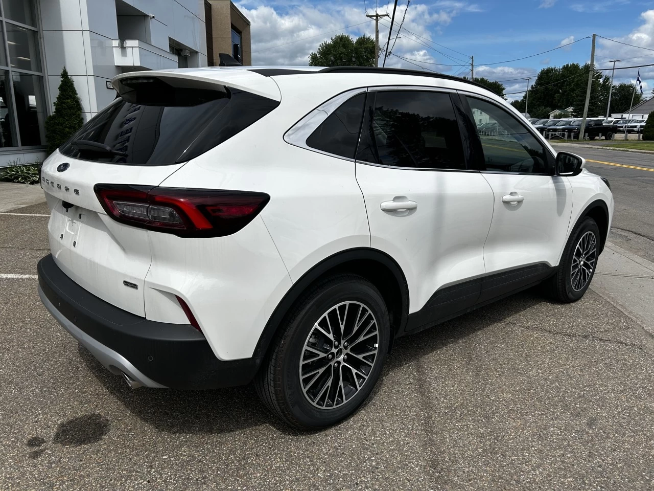 2025 Ford Escape PHEV Main Image