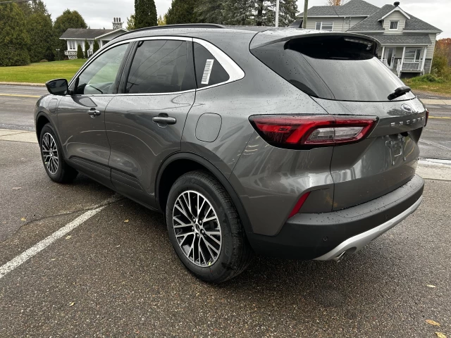 Ford Escape PHEV 2026