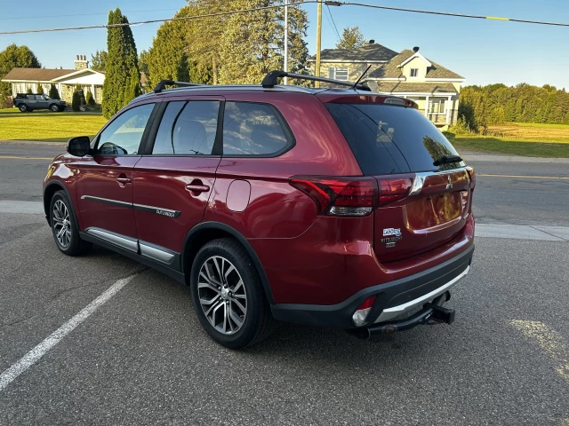 Mitsubishi Outlander SE 2016