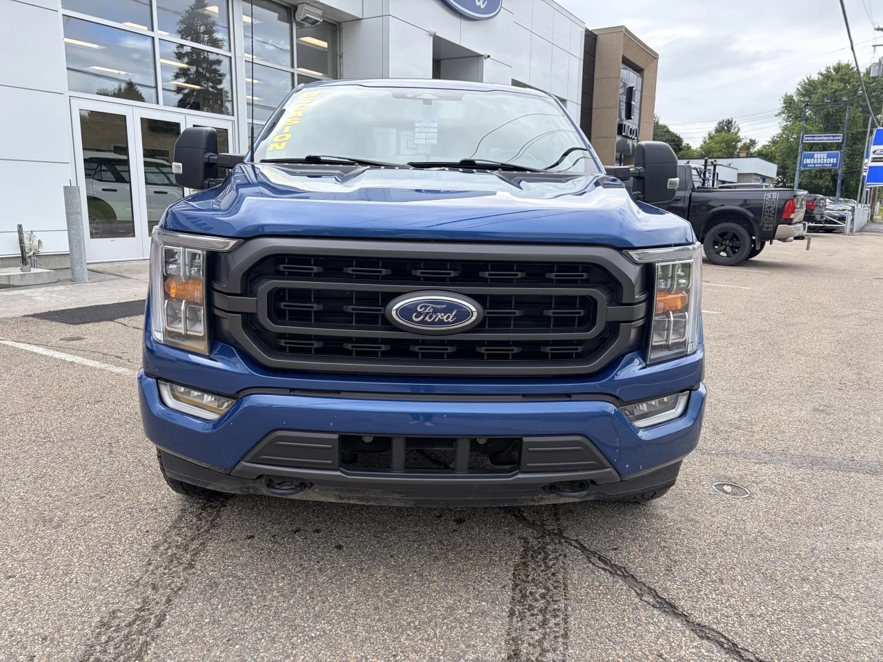 2022 Ford F-150 XLT 4X4 SUPERCREW V8 302A https://www.st-norbertford.com/resize/b990ff35b810a3abc0cc817b2ca24889-1