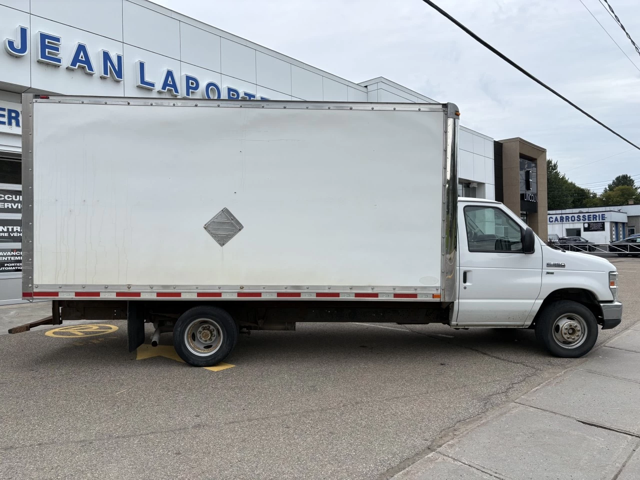 2014 Ford E350 CUTTAWAY 16 PI. E-350 Super Duty Image principale