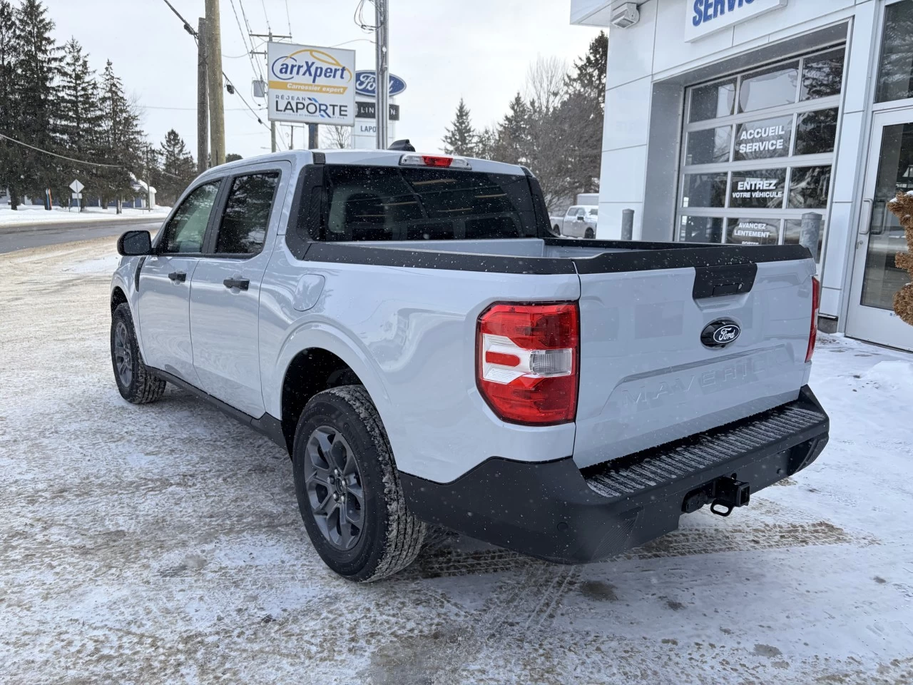 2026 Ford Maverick XLT https://www.st-norbertford.com/resize/b990ff35b810a3abc0cc817b2ca24889-1