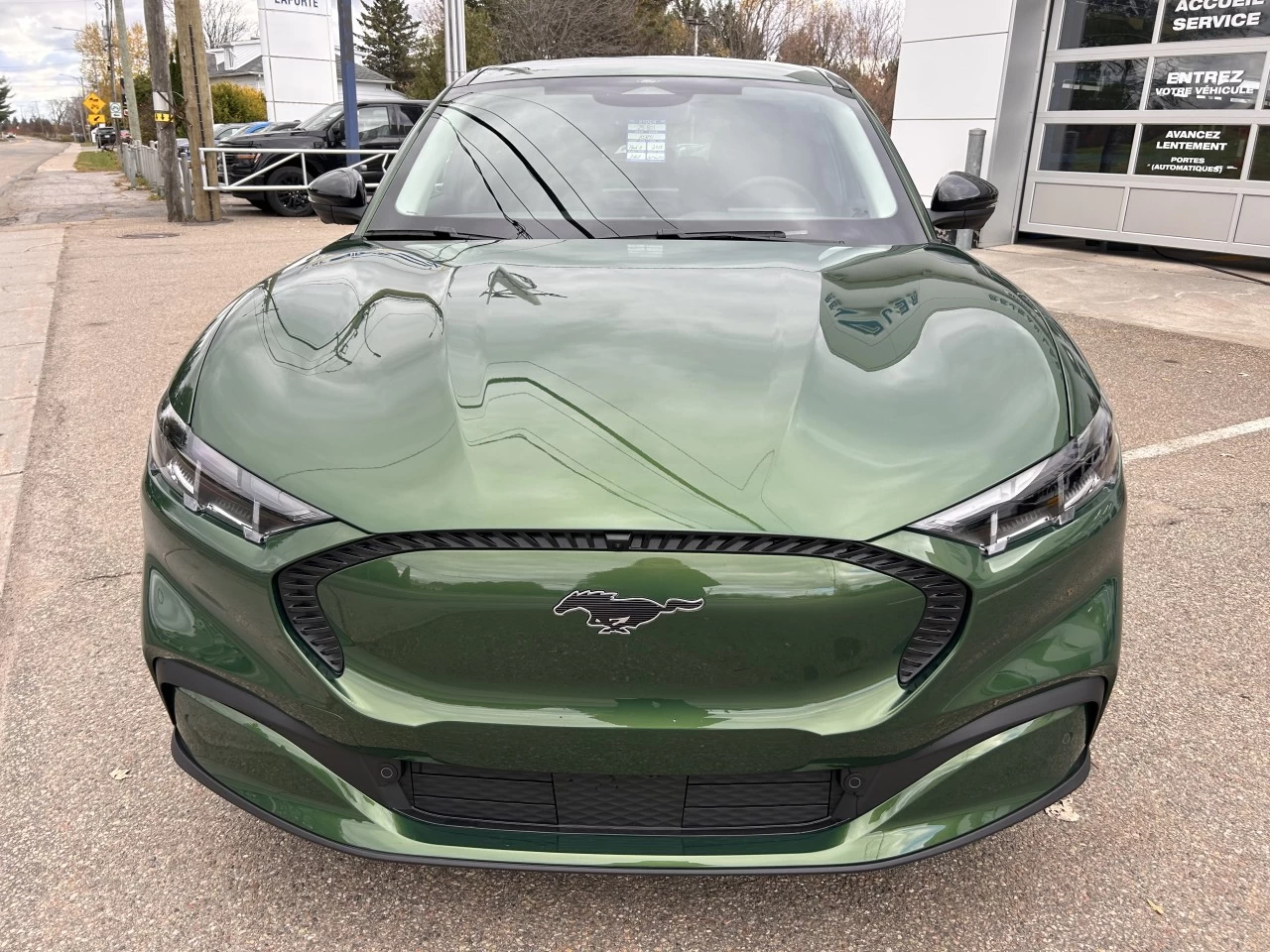 2025 Ford Mustang Mach-E SELECT AWD Image principale