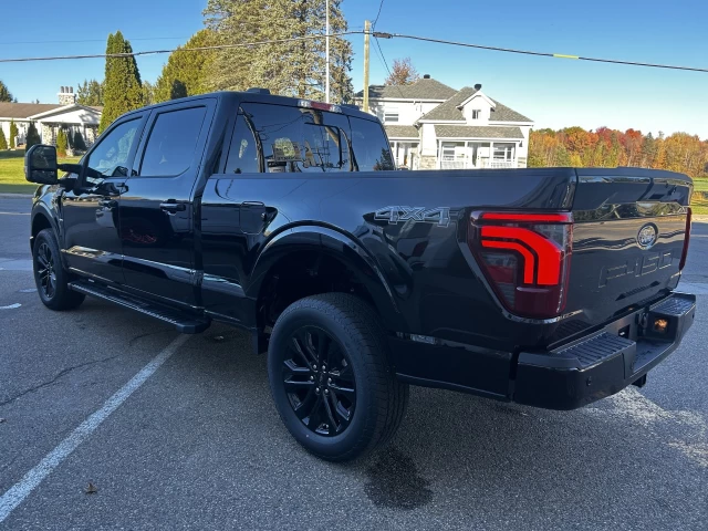 Ford F-150 LARIAT 2025