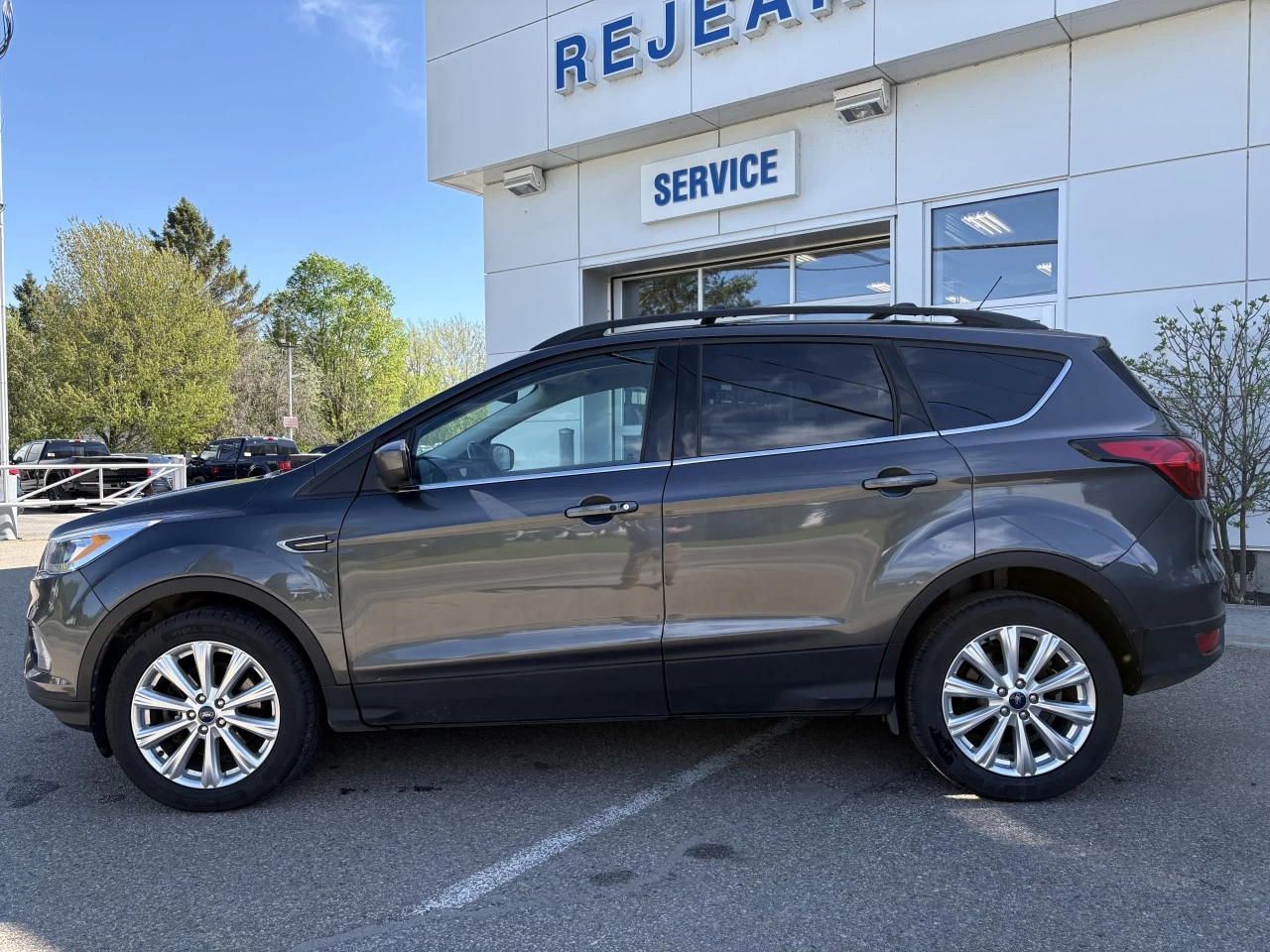 2019 Ford Escape SEL Image principale