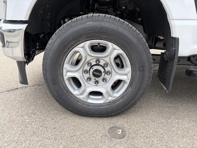 Ford Super Duty F-250 SRW XLT 2026