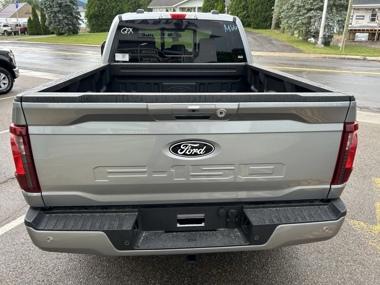 2025 Ford F-150 XLT Main Image