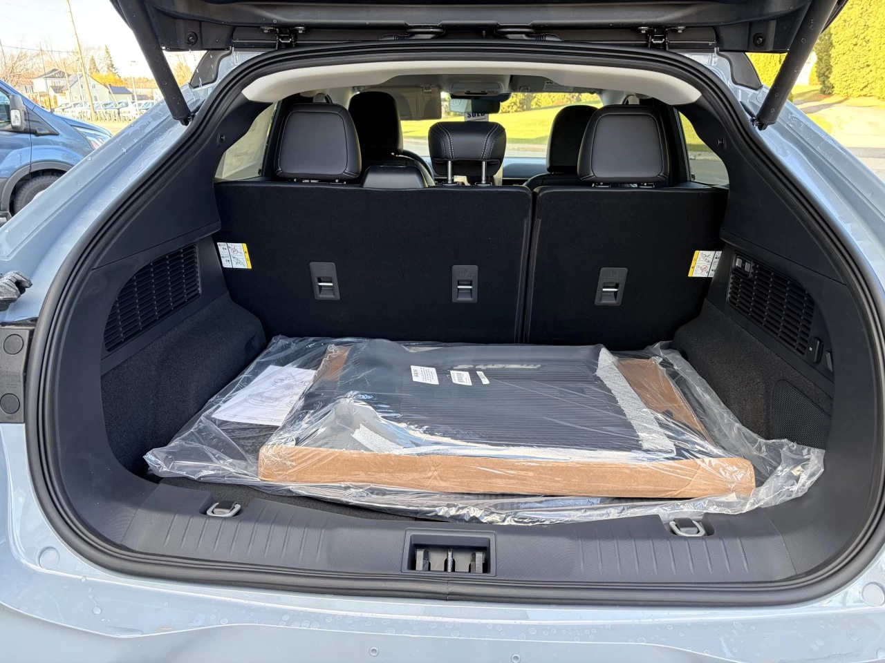 2025 Ford Mustang Mach-E PREMIUM AWD https://www.st-norbertford.com/resize/b990ff35b810a3abc0cc817b2ca24889-1