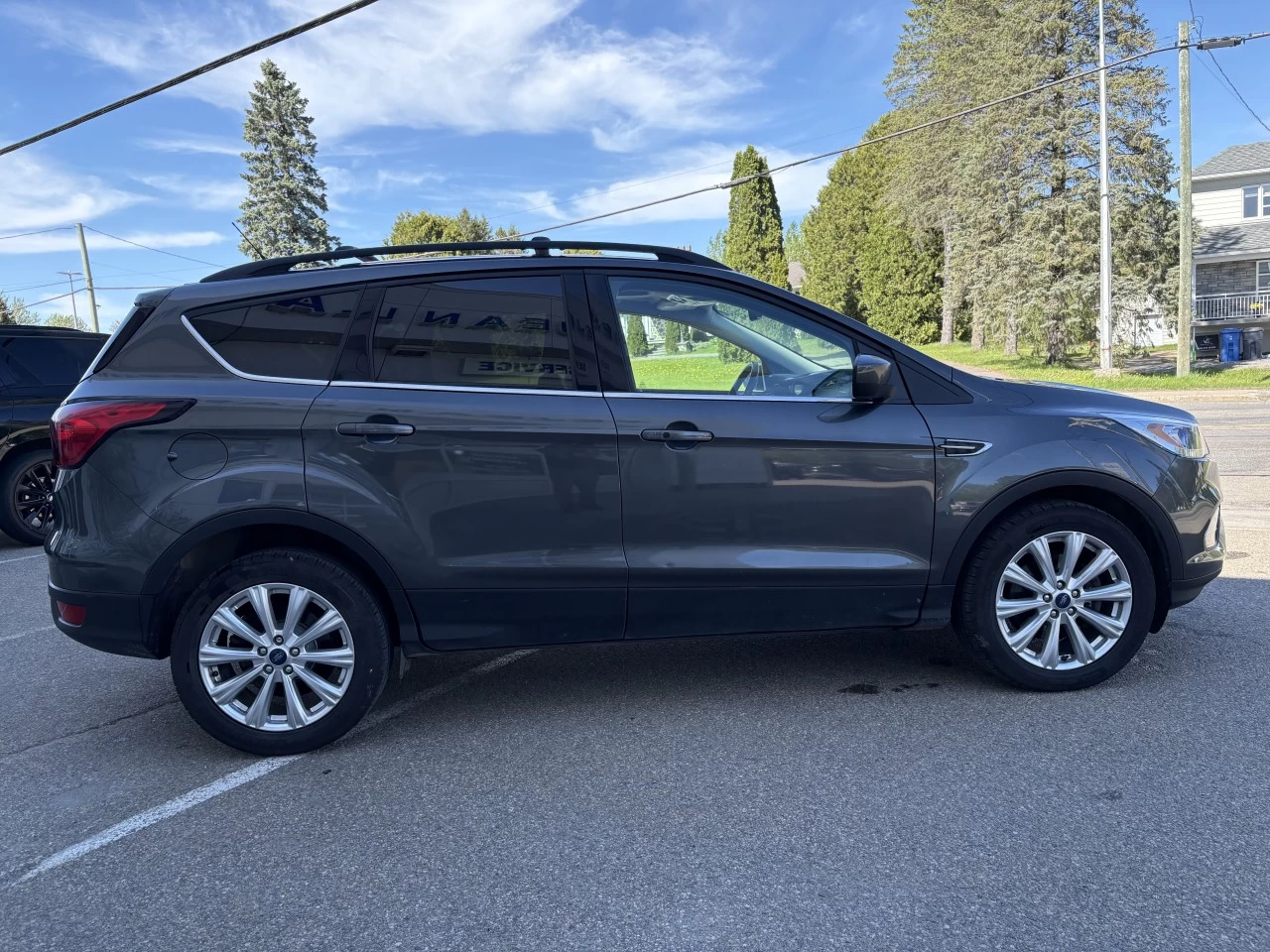 2019 Ford Escape SEL Image principale