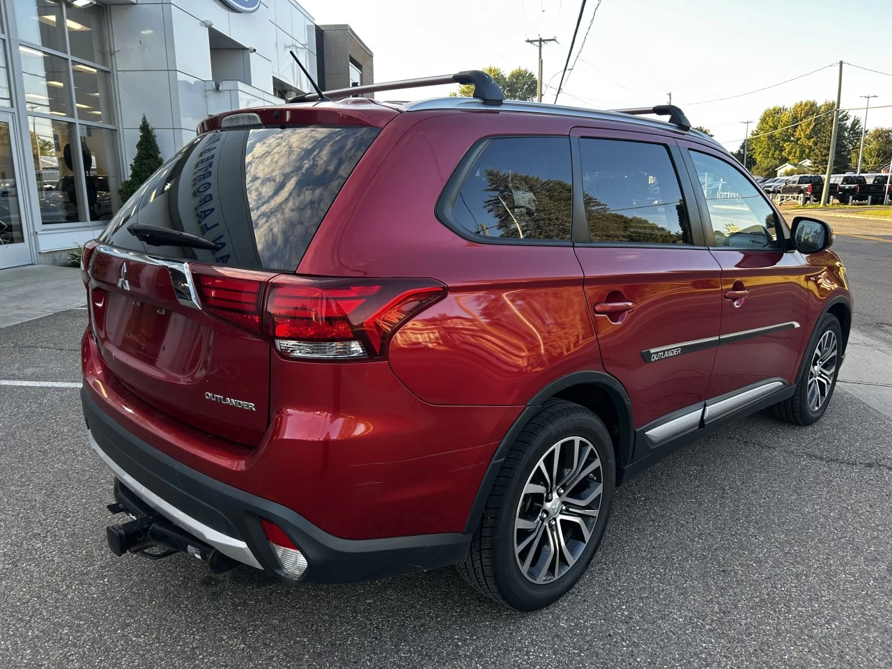 2016 Mitsubishi Outlander SE Image principale