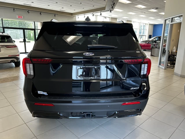Ford Explorer ST-Line 2025