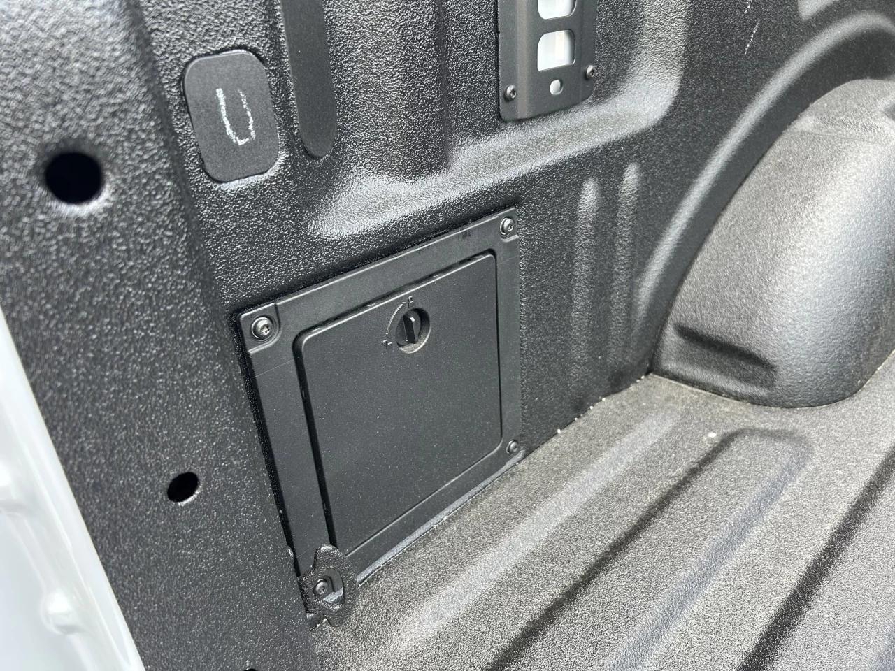 2025 Ford F-150 STX Main Image