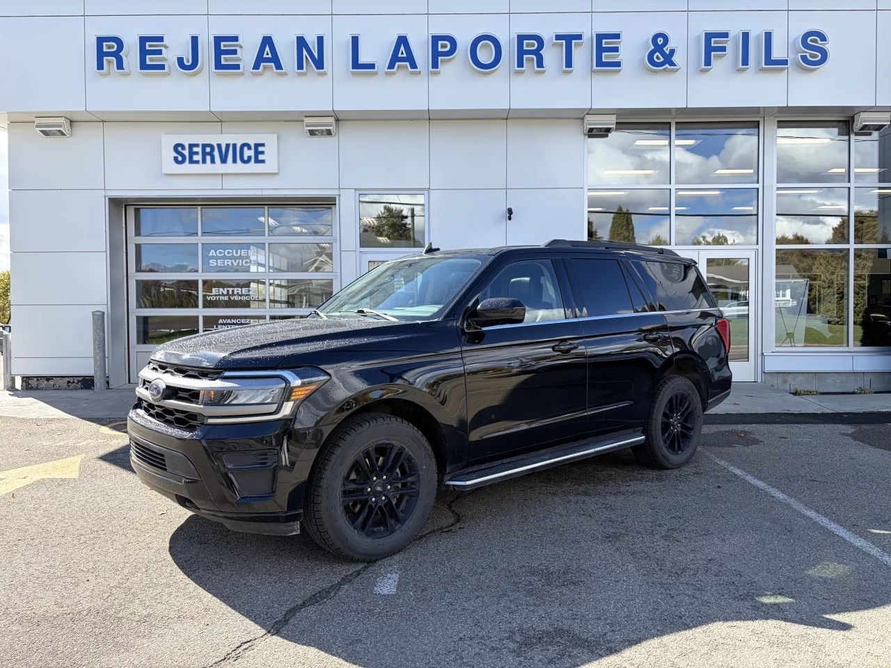 2023 Ford Expedition XLT TOIT OUVRANT 4X4 V6 3.5L ECOBOOST 202A https://www.st-norbertford.com/resize/b990ff35b810a3abc0cc817b2ca24889-1