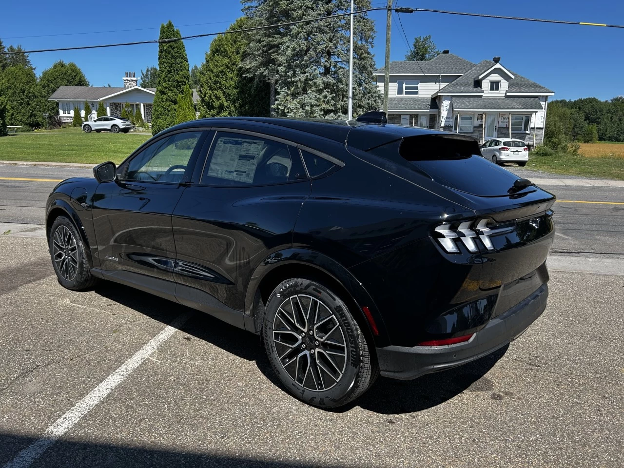 2025 Ford Mustang Mach-E Premium AWD https://www.st-norbertford.com/resize/b990ff35b810a3abc0cc817b2ca24889-1