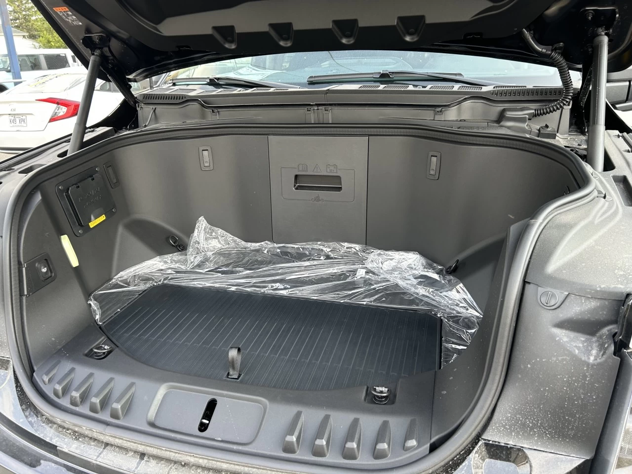 2025 Ford F-150 Lightning XLT https://www.st-norbertford.com/resize/b990ff35b810a3abc0cc817b2ca24889-1