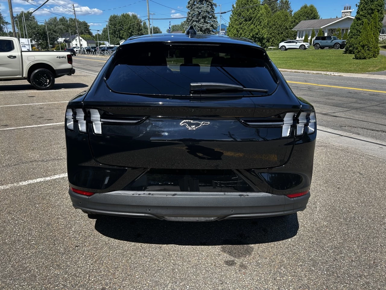 2025 Ford Mustang Mach-E PREMIUM AWD https://www.st-norbertford.com/resize/b990ff35b810a3abc0cc817b2ca24889-1