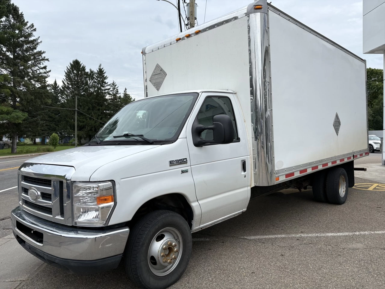 2014 Ford E350 CUTTAWAY 16 PI. E-350 Super Duty Image principale