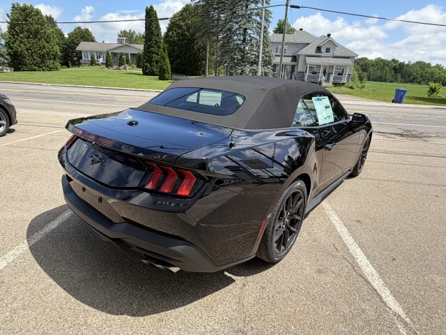 Ford Mustang EcoBoost 2026