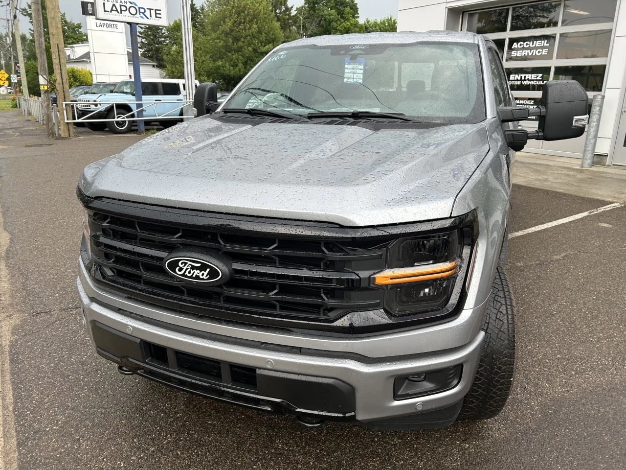 2025 Ford F-150 XLT Main Image