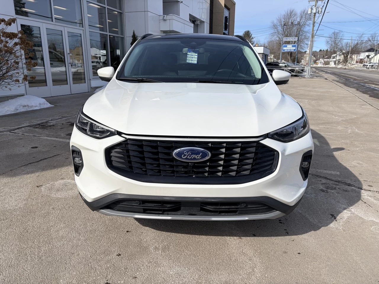 2023 Ford Escape PHEV HAUT NIVEAU 700A TOIT PANORAMIQUE ENSEMBLE REMORQUAGE AFFICHAGE TÊTE HAUTTE Image principale