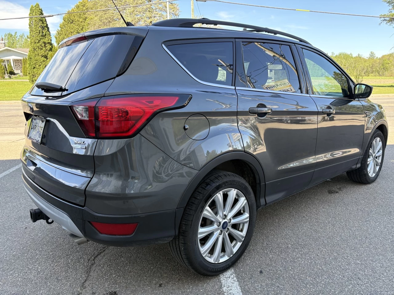 2019 Ford Escape SEL Image principale
