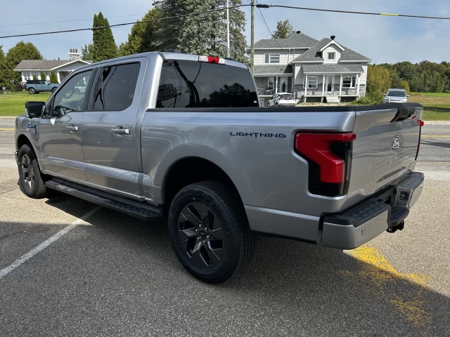 Ford F-150 Lightning FLASH 2025