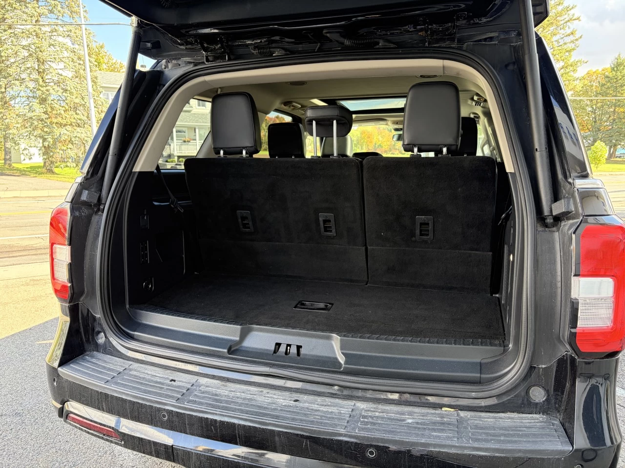 2023 Ford Expedition XLT TOIT OUVRANT 4X4 V6 3.5L ECOBOOST 202A https://www.st-norbertford.com/resize/b990ff35b810a3abc0cc817b2ca24889-1