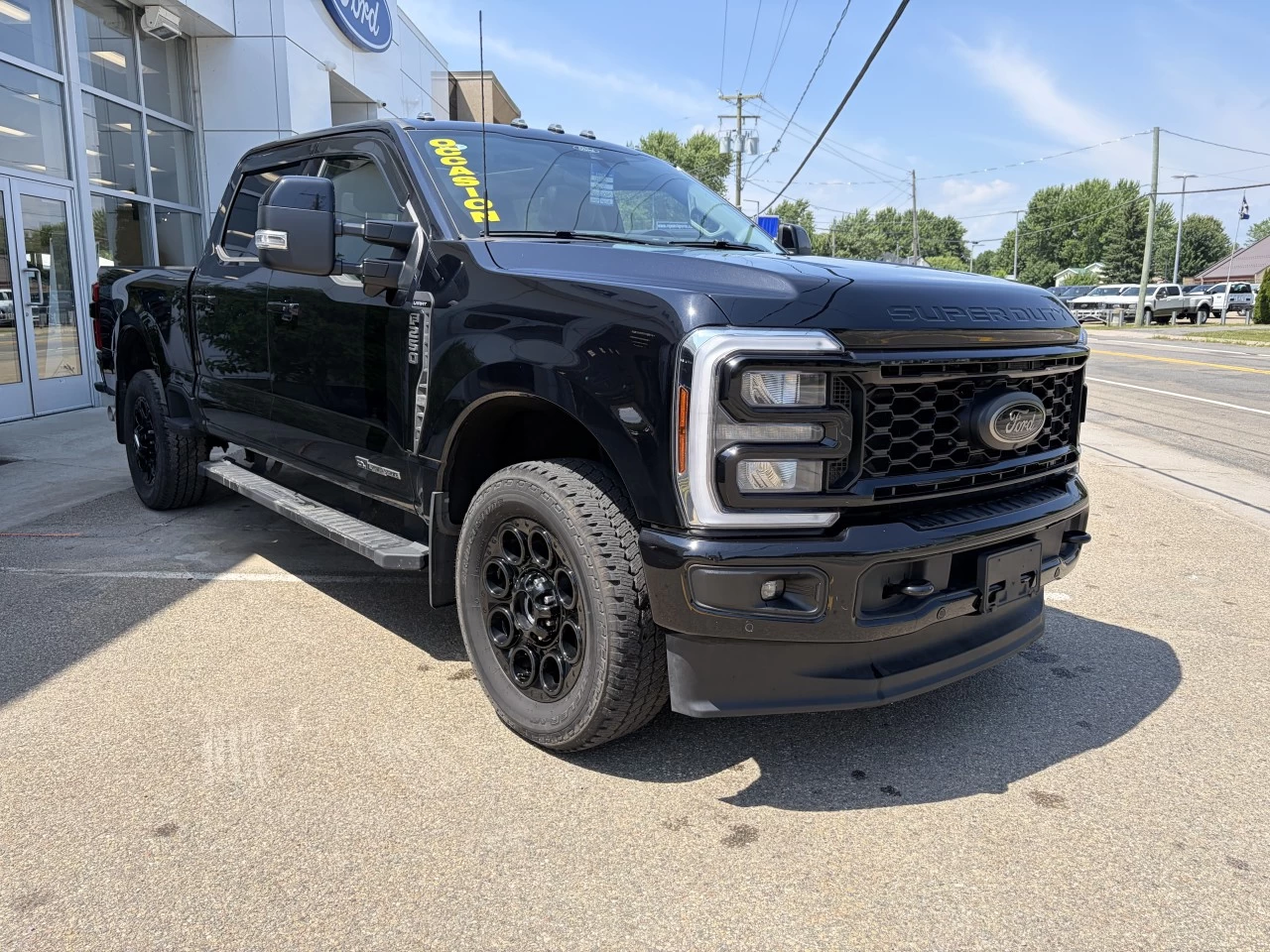 2025 Ford F-250 Super Duty LARIAT 4X4 CREWCAB TOIT OUVRANT CUIR V8 DIESEL https://www.st-norbertford.com/resize/b990ff35b810a3abc0cc817b2ca24889-1