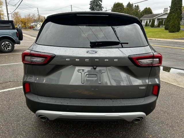 Ford Escape PHEV 2026