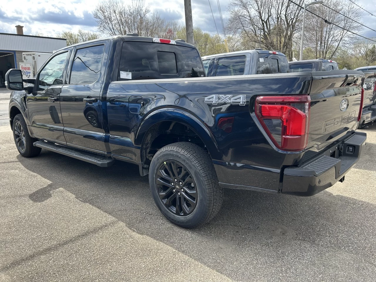2025 Ford F-150 XLT Main Image