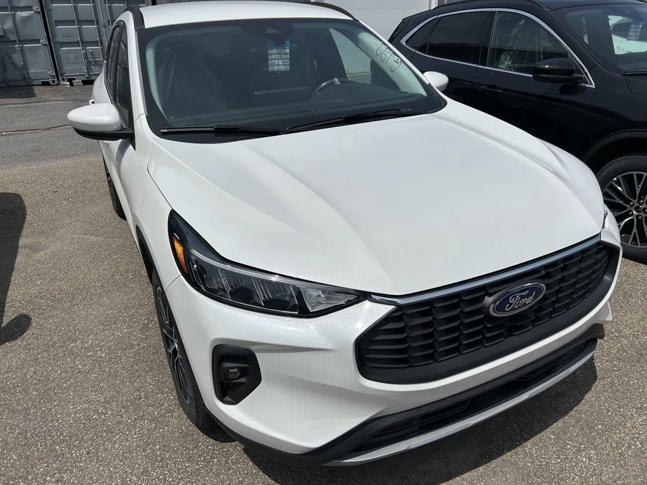 2025 Ford Escape PHEV https://www.st-norbertford.com/resize/b990ff35b810a3abc0cc817b2ca24889-1