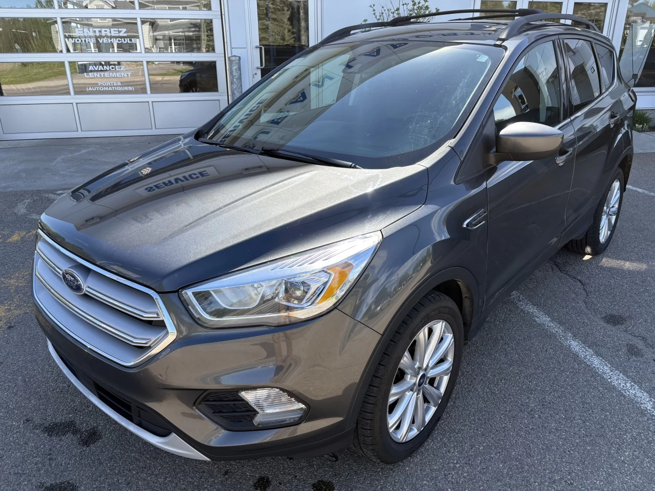 2019 Ford Escape SEL Image principale