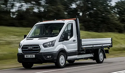 Bannière de  E-Transit châssis 2024 T-350 PA 178 po PNBV de 9 500 lb RARS neufs à Saint-Norbert