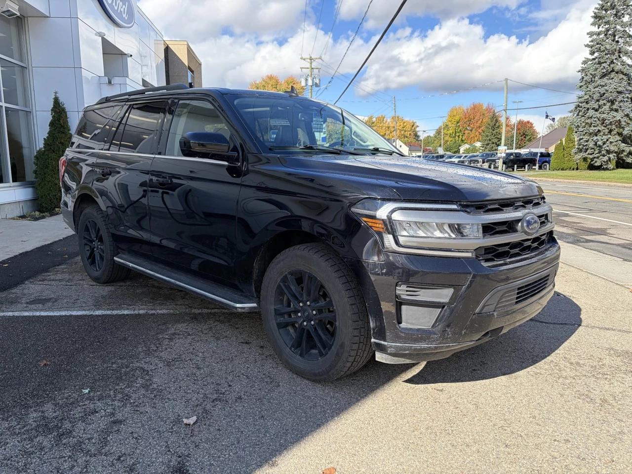 2023 Ford Expedition XLT TOIT OUVRANT 4X4 V6 3.5L ECOBOOST 202A https://www.st-norbertford.com/resize/b990ff35b810a3abc0cc817b2ca24889-1
