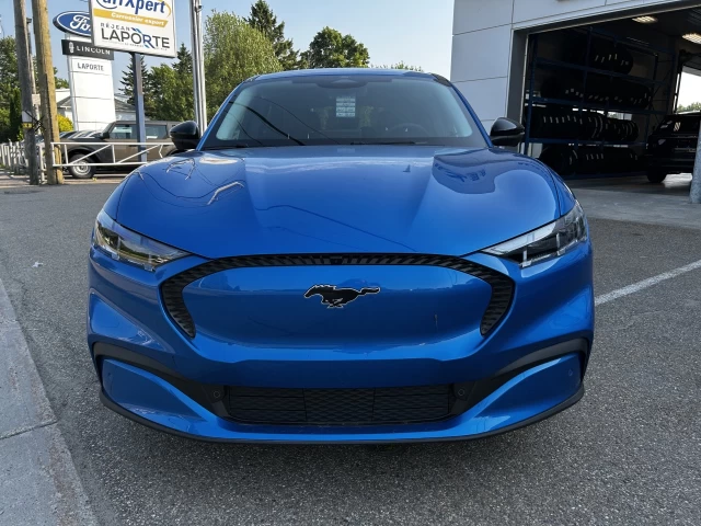 Ford Mustang Mach-E SELECT AWD 2025