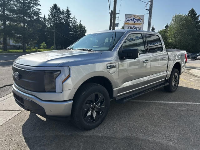 Ford F-150 Lightning FLASH 2025