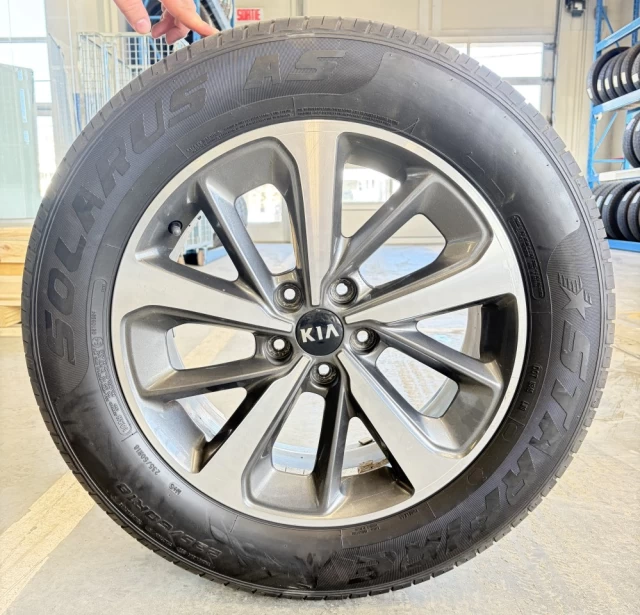 Kia Sorento EX V6 CUIR SIEGES CHAUFFANT VOLANT CHAUFFANT CAMERA DE RECUL PNEUS D’HIVER/ÉTÉ 2019