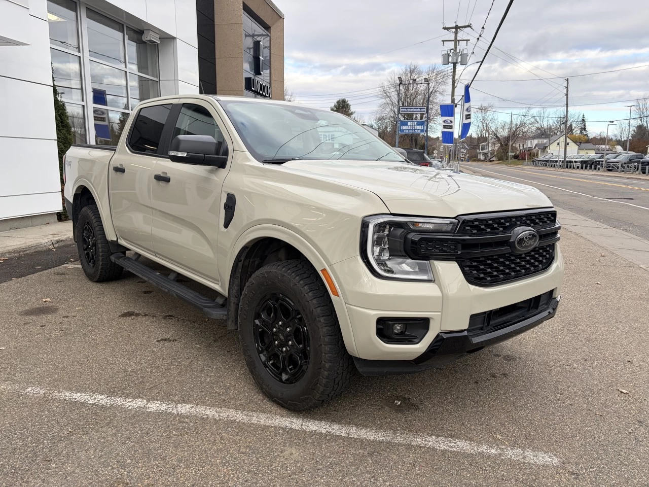 2025 Ford Ranger XLT https://www.st-norbertford.com/resize/b990ff35b810a3abc0cc817b2ca24889-1