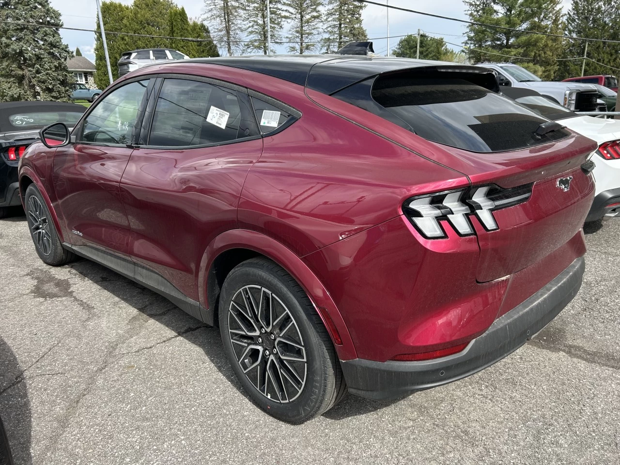 2025 Ford Mustang Mach-E PREMIUM AWD https://www.st-norbertford.com/resize/b990ff35b810a3abc0cc817b2ca24889-1