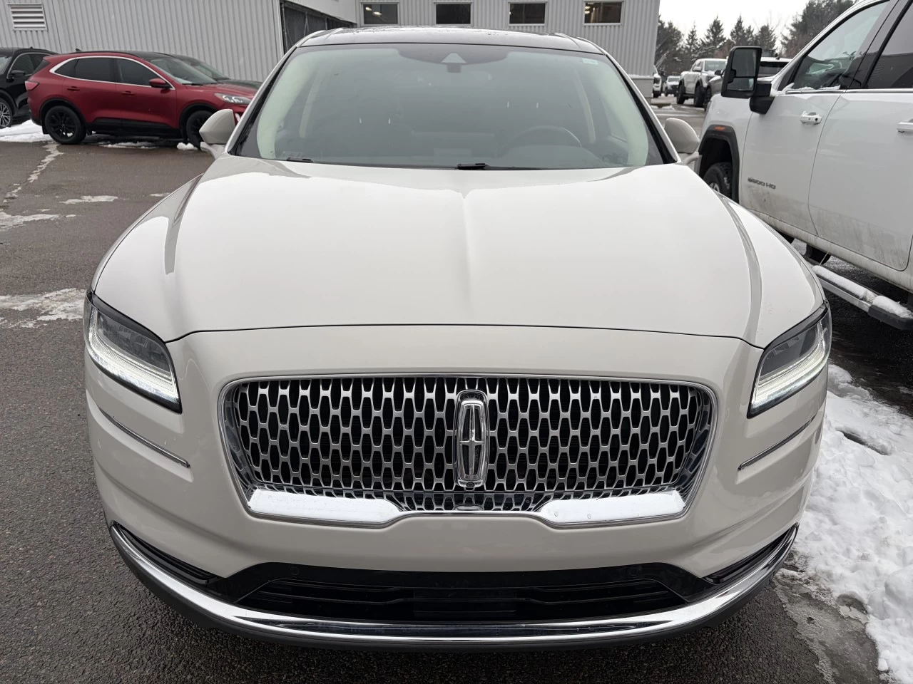 2022 Lincoln Nautilus Reserve AWD Image principale
