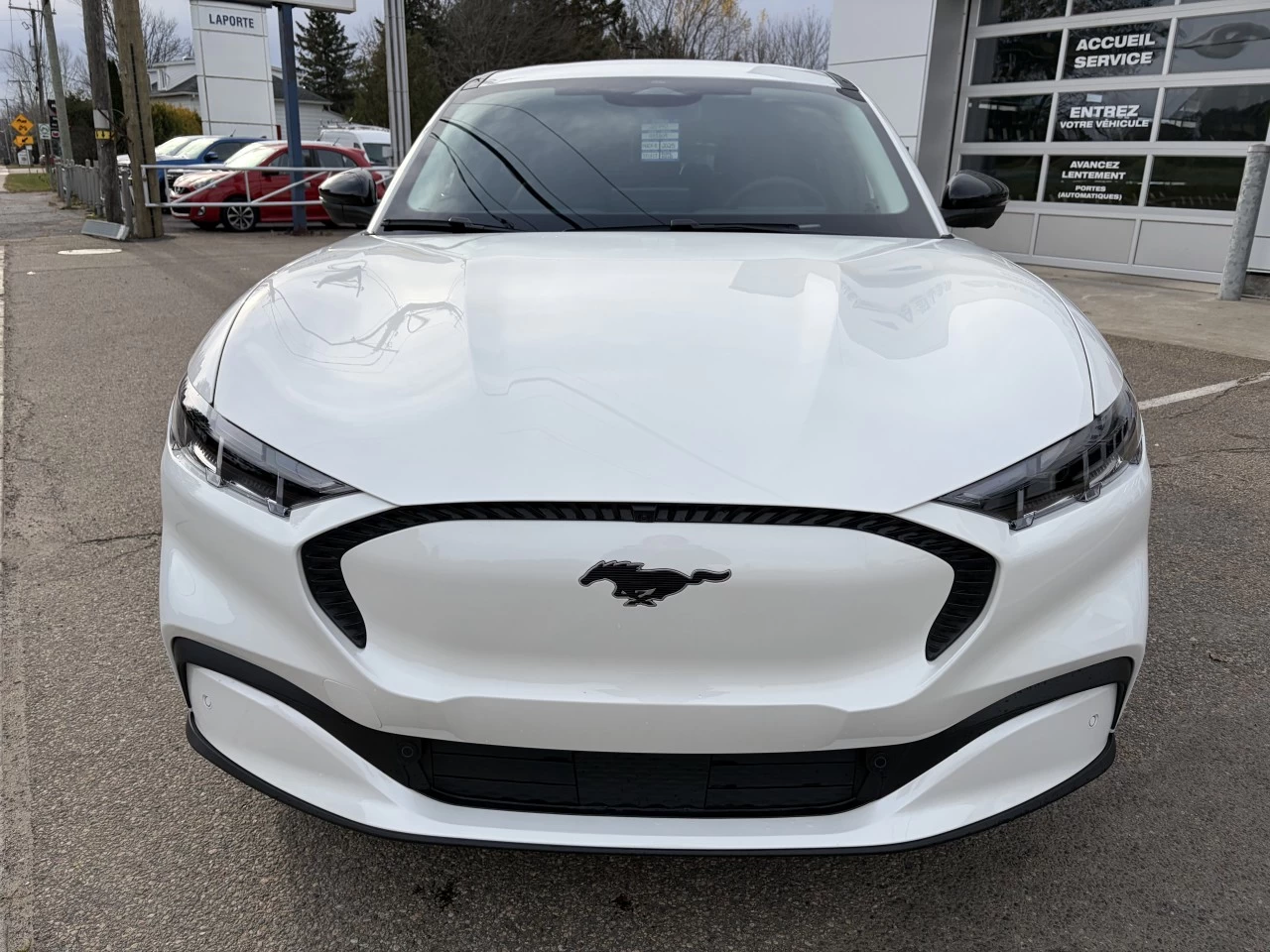 2025 Ford Mustang Mach-E SELECT AWD https://www.st-norbertford.com/resize/b990ff35b810a3abc0cc817b2ca24889-1