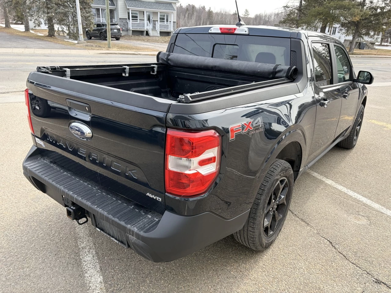 2022 Ford Maverick LARIAT https://www.st-norbertford.com/resize/b990ff35b810a3abc0cc817b2ca24889-1