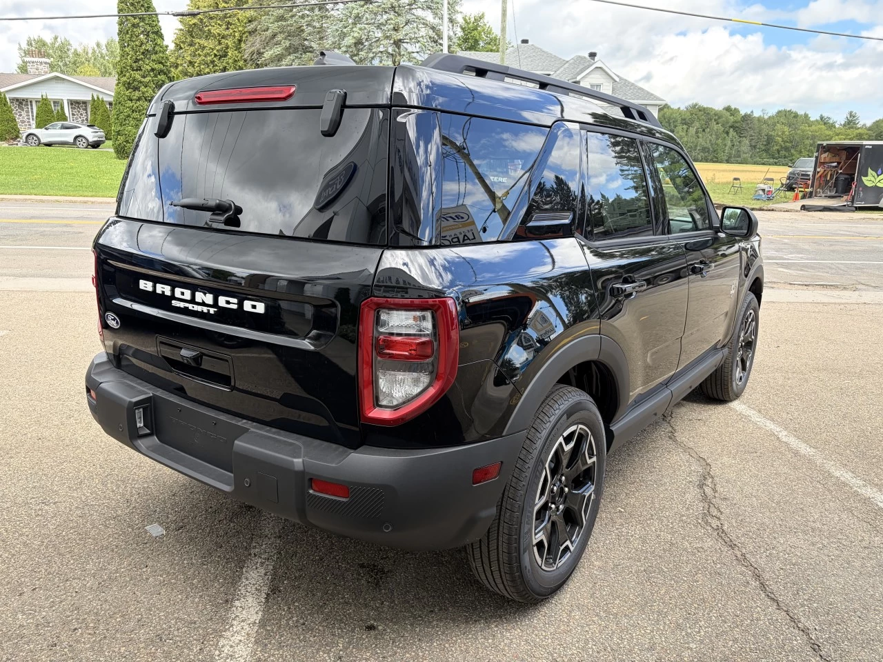 2026 Ford Bronco Sport Outer Banks https://www.st-norbertford.com/resize/b990ff35b810a3abc0cc817b2ca24889-1