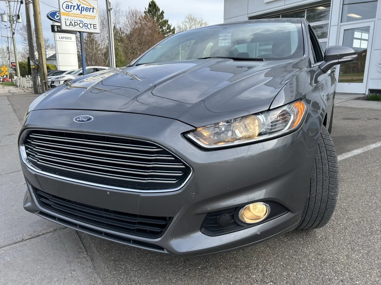 2013 Ford Fusion SE Image principale