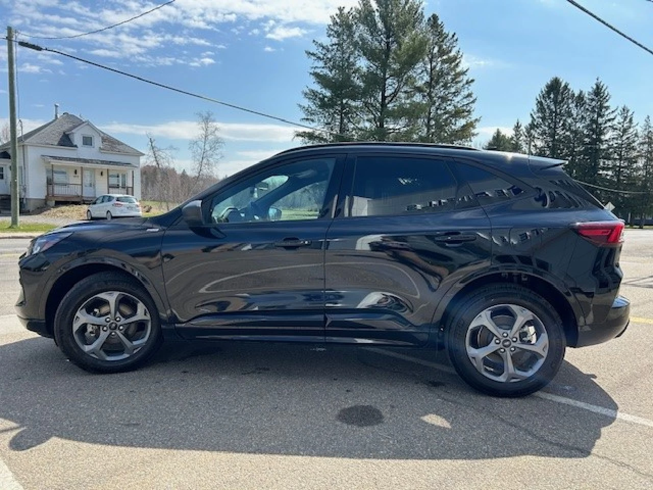 2023 Ford Escape ST-Line Main Image