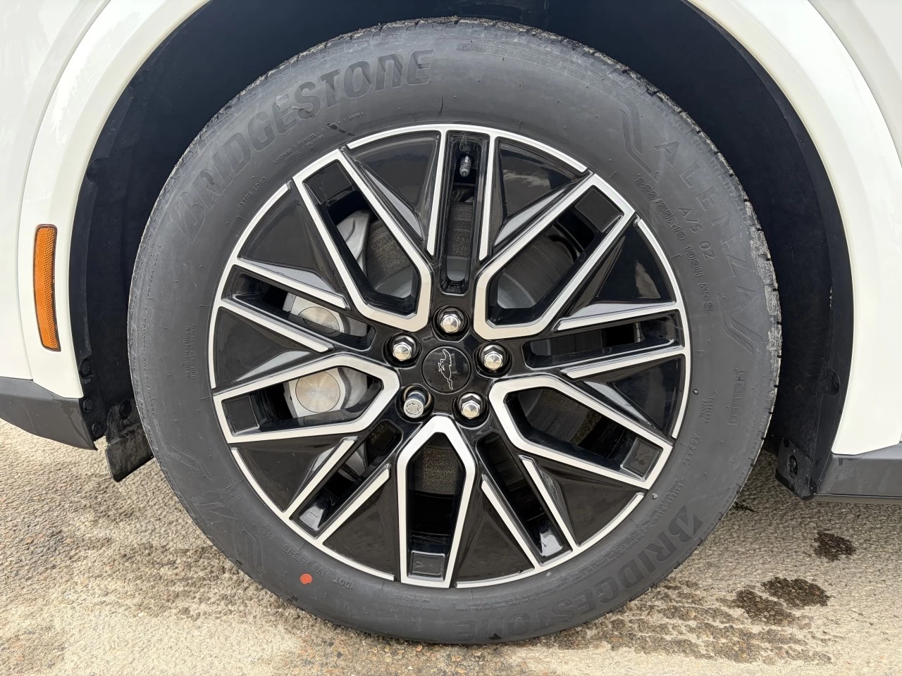 2025 Ford Mustang Mach-E PREMIUM BATTERIE LONGUE DURÉE https://www.st-norbertford.com/resize/b990ff35b810a3abc0cc817b2ca24889-1